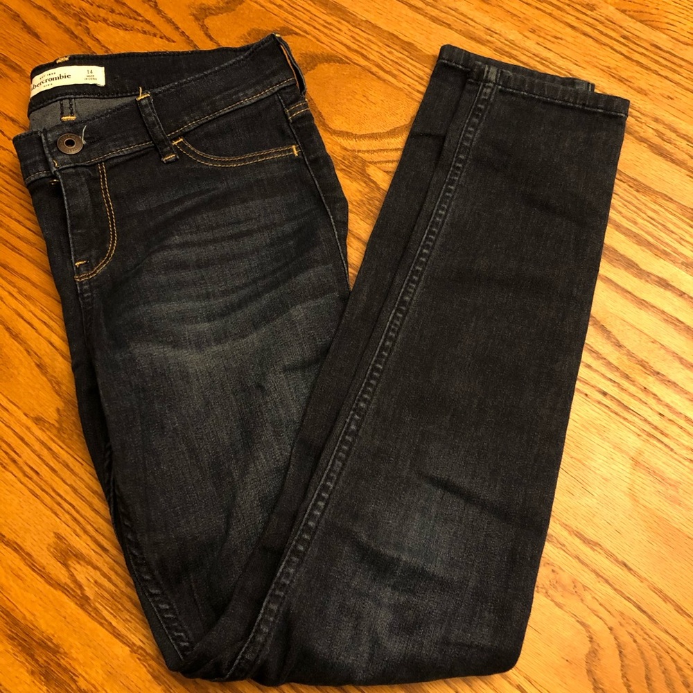 A&F Girl’s super skinny jeans Size 14